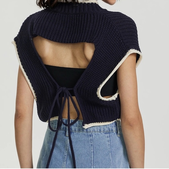 ZARA Navy Knit Crop Open Back Lace Up Sweater 2712/027/250 M - Picture 8 of 11